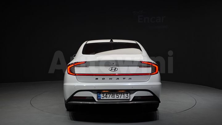 Hyundai Sonata 2023 — 4