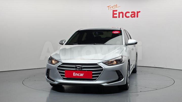 Hyundai Avante 2018 — 3