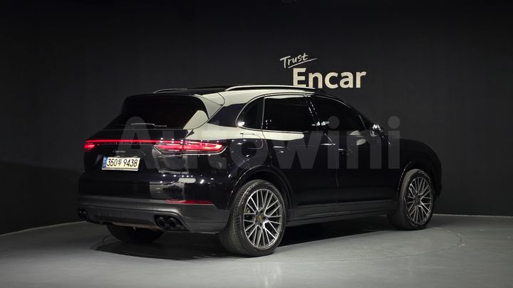Porsche Cayenne 2021 — 2