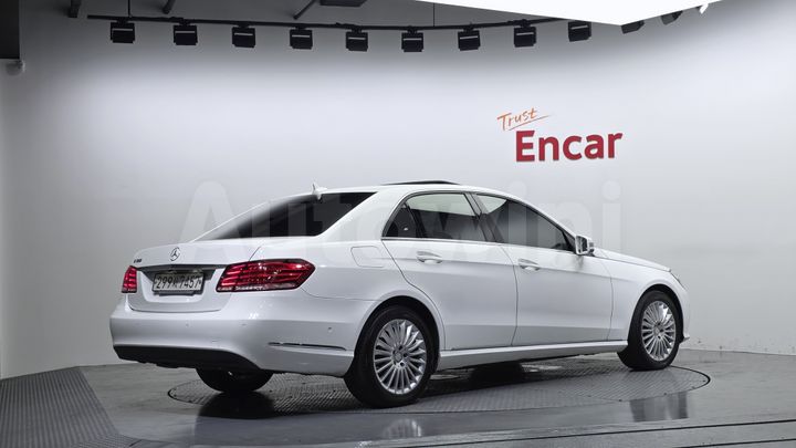 Mercedes Benz E Class 2014 — 2
