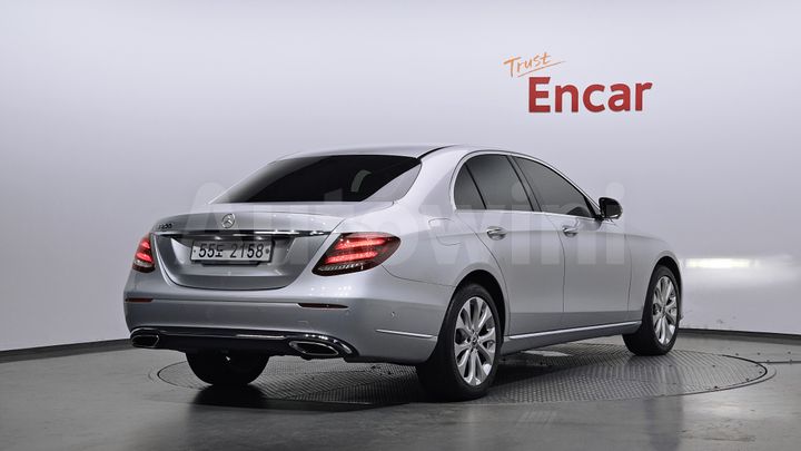 Mercedes Benz E Class 2018 — 2