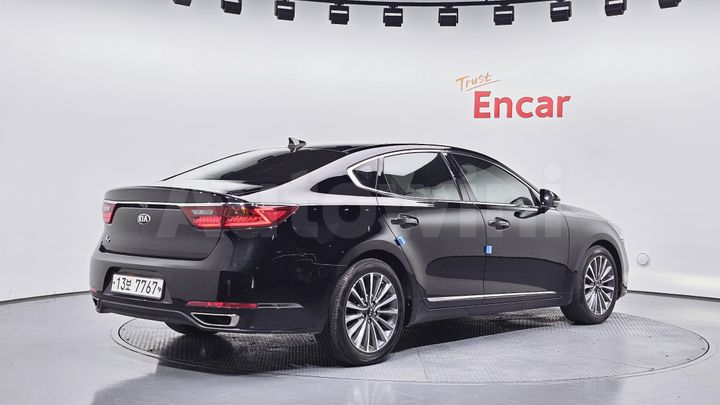 Kia K7 2019 — 2