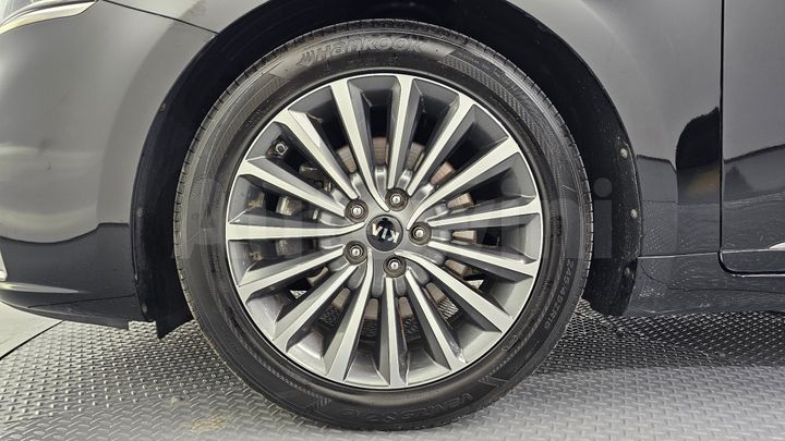 Kia K7 2019 — 5