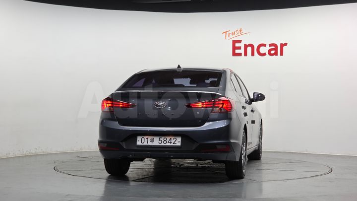Hyundai Avante 2019 — 4