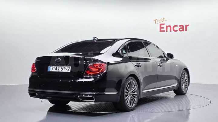Kia K9 2020 — 2