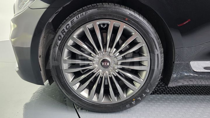 Kia K9 2020 — 5
