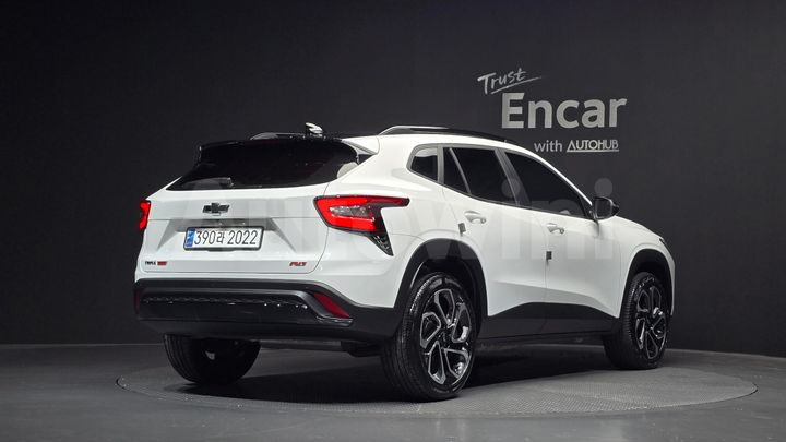 Chevrolet Trax 2024 — 2