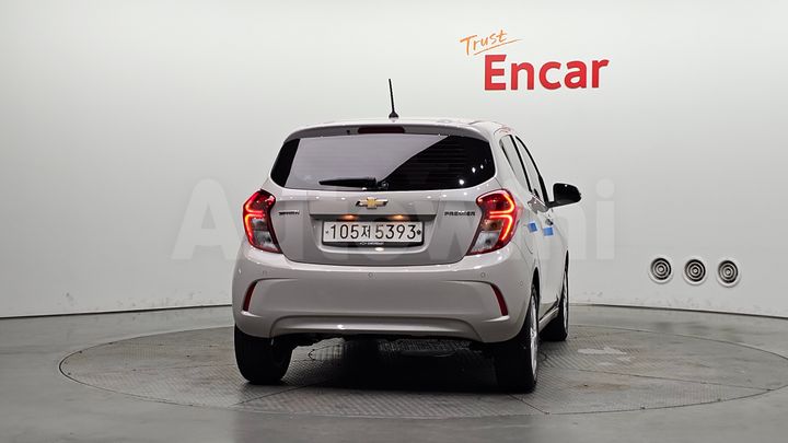 Chevrolet Spark 2021 — 4