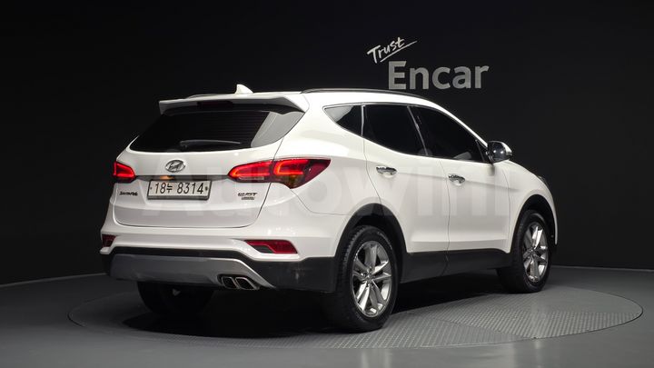 Hyundai SantaFe 2016 — 2
