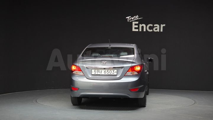 Hyundai Accent 2014 — 4