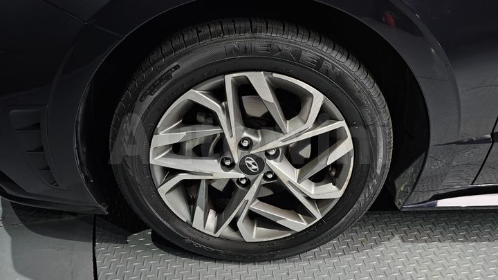 Hyundai Sonata 2023 — 5