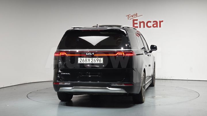 Kia Carnival 2023 — 3