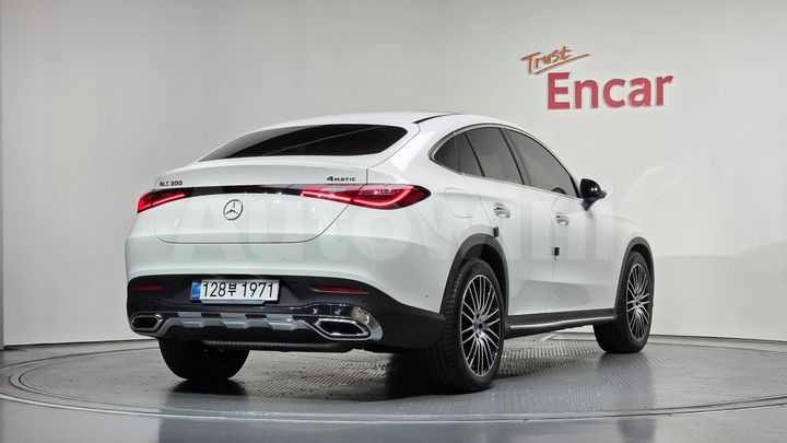 Mercedes-Benz GLC Class 2025 — 2
