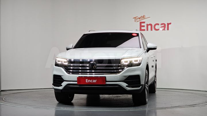 Volkswagen Touareg 2023 — 3
