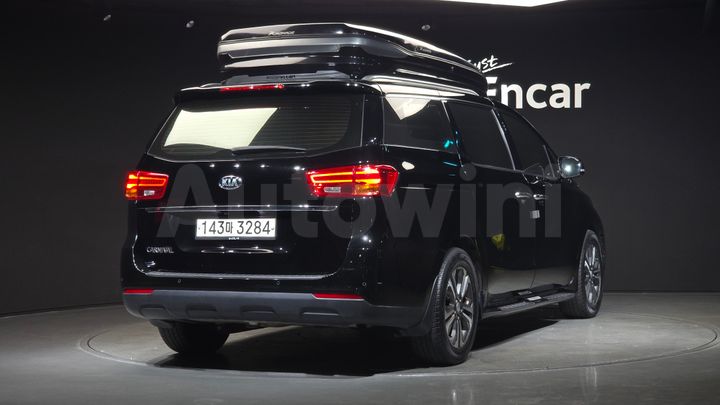 Kia Carnival 2019 — 2
