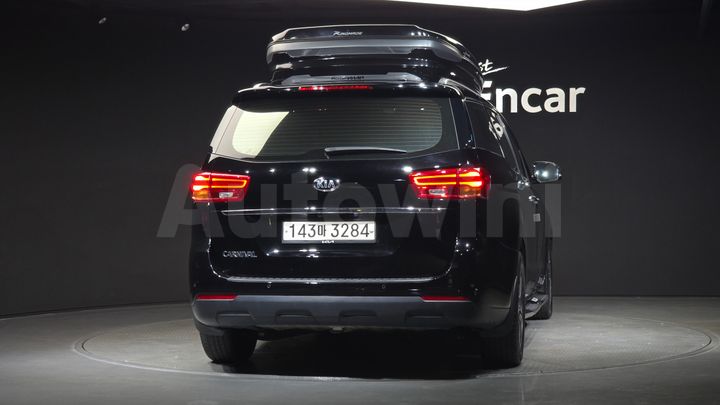 Kia Carnival 2019 — 4