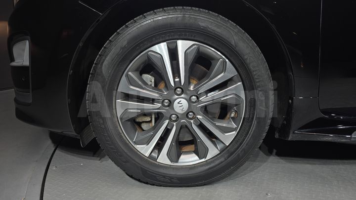 Kia Carnival 2019 — 5