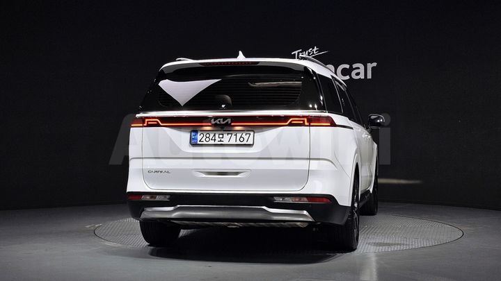 Kia Carnival 2023 — 4