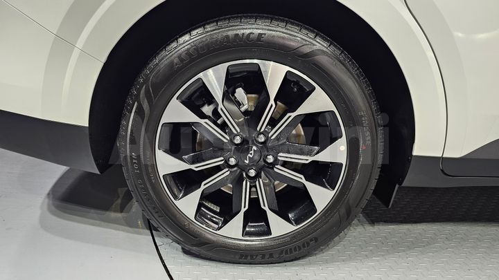 Kia Carnival 2023 — 5