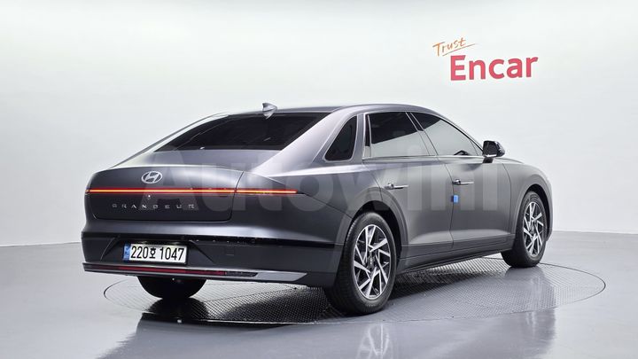 Hyundai Grandeur 2023 — 2