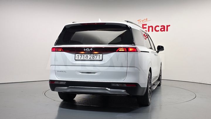 Kia Carnival 2023 — 4