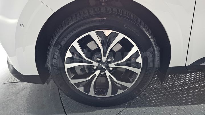 Kia Carnival 2023 — 5