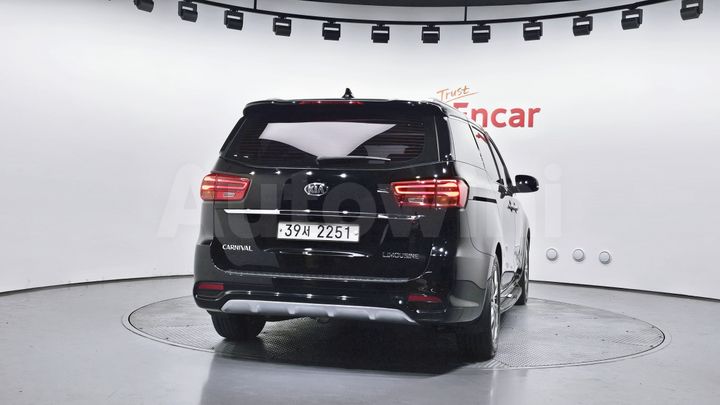 Kia Carnival 2019 — 4