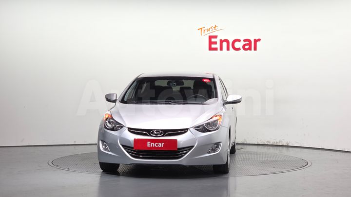Hyundai Avante 2012 — 3