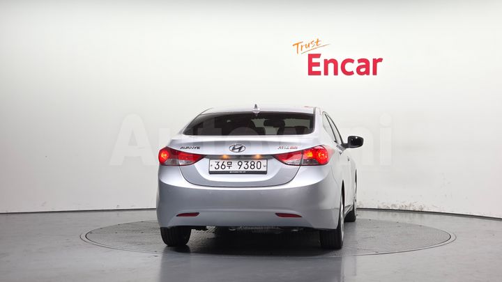 Hyundai Avante 2012 — 4
