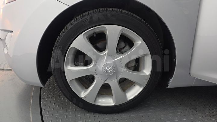 Hyundai Avante 2012 — 5