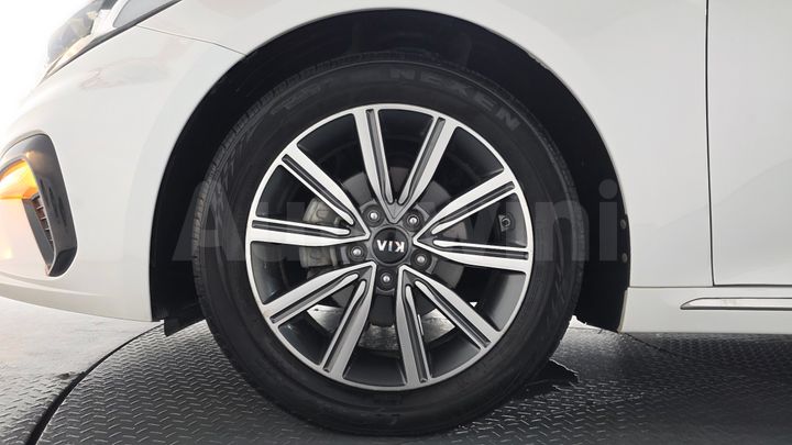 Kia K5 2019 — 4