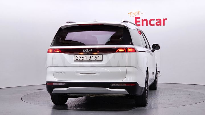 Kia Carnival 2023 — 4