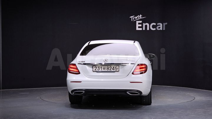 Mercedes-Benz E Class 2020 — 4
