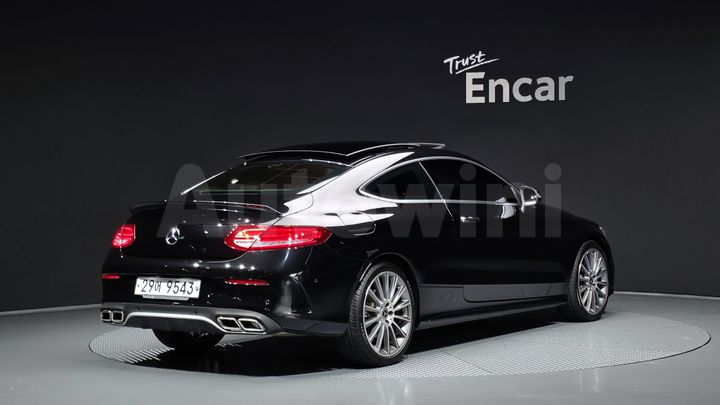 Mercedes-Benz C Class 2017 — 2