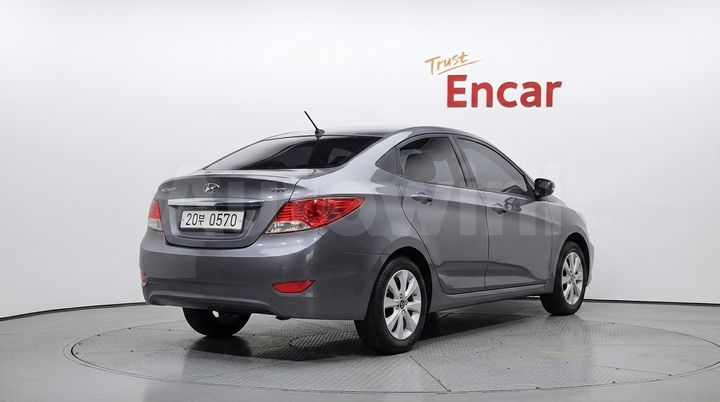 Hyundai Accent 2017 — 2
