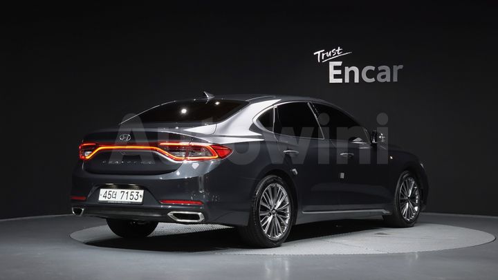 Hyundai Grandeur 2018 — 2