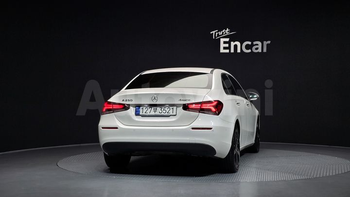 Mercedes-Benz A Class 2020 — 4