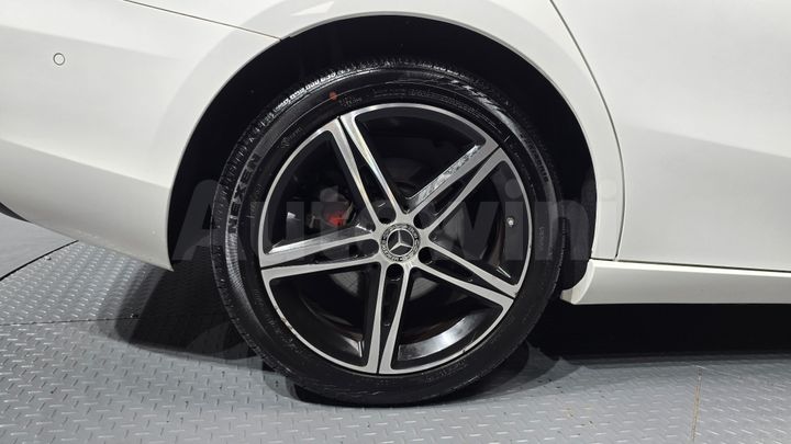 Mercedes-Benz A Class 2020 — 5