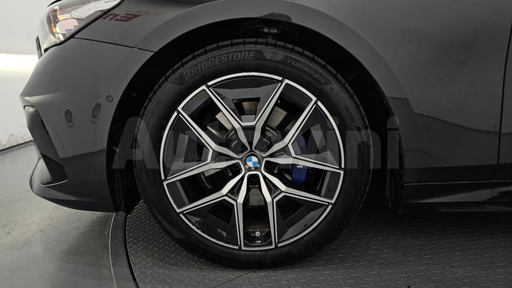 BMW 5 Series 2026 — 5