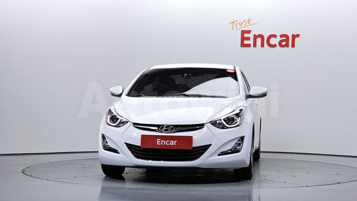 Hyundai Avante 2015 — 3