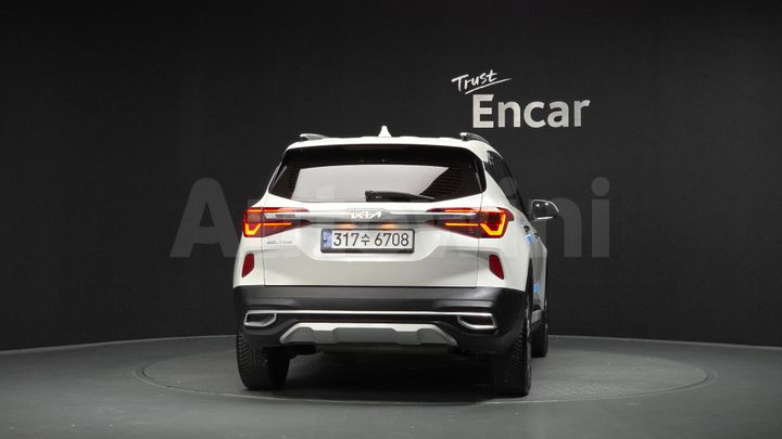 Kia Seltos 2023 — 4