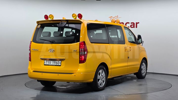 Hyundai Starex 2020 — 2