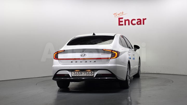 Hyundai Sonata 2021 — 4