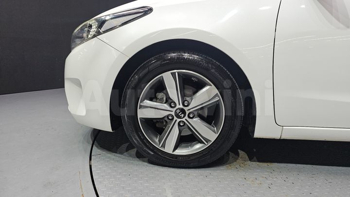 Kia K3 2018 — 5