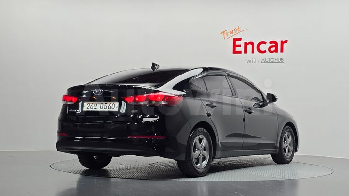 Hyundai Avante 2016 — 3