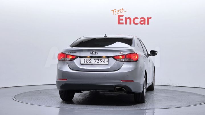 Hyundai Avante 2014 — 4