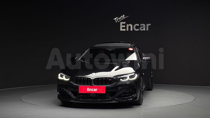 BMW 8 Series 2023 — 3
