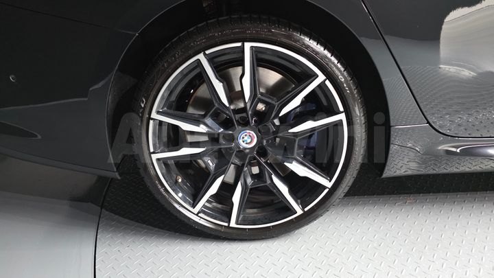 BMW 8 Series 2023 — 5