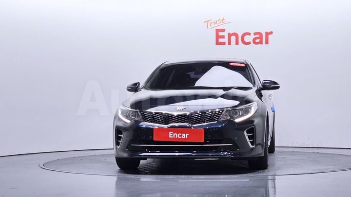 Kia K5 2017 — 2