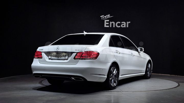 Mercedes-Benz E Class 2016 — 2